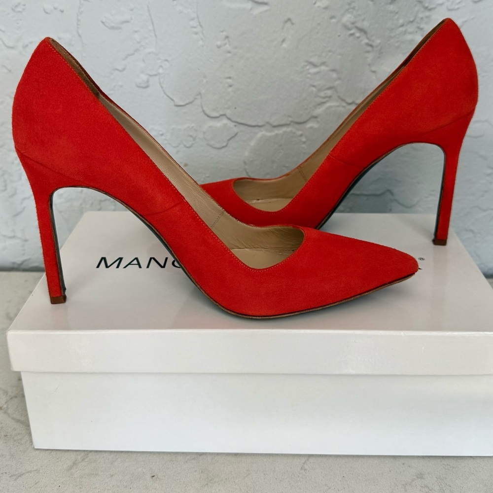 Manolo Blahnik Orange Suede Pumps Size 37 (US 7) Pointed Toe Stiletto Heels - Picture 6 of 13